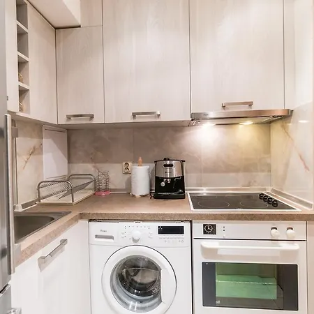 Lazykey Suites - Bright 3bd Apt W/unbeatable Location Apartamento *