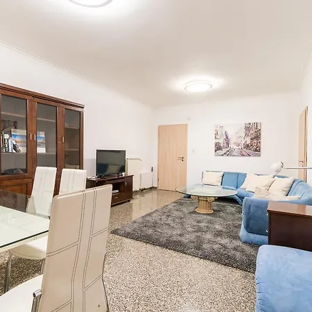 Lazykey Suites - Bright 3bd Apt W/unbeatable Location Apartamento *
